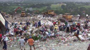 Payatas-Dumpsite_Manila_Philippines02-1